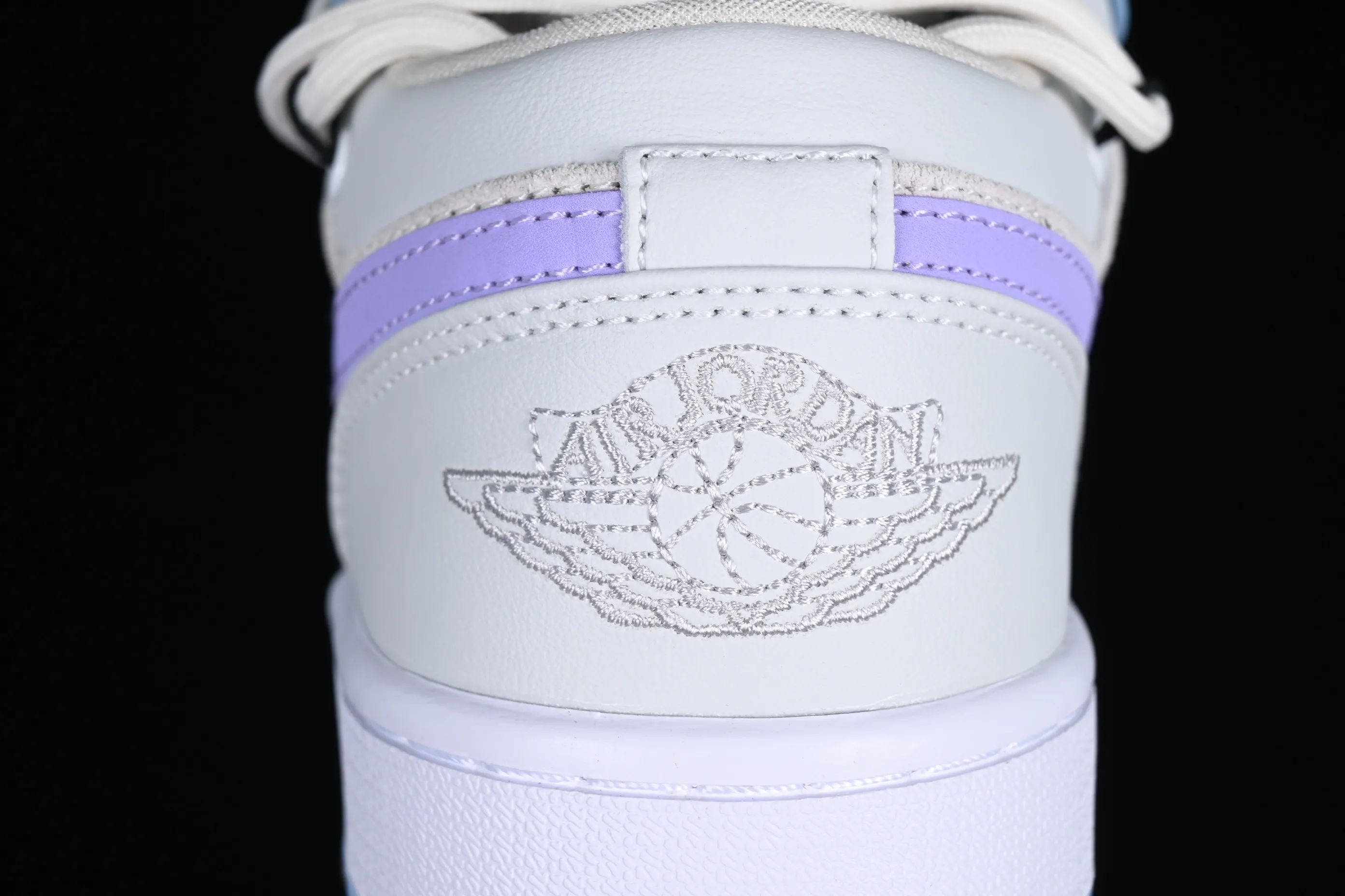All categories Air Jordan Jordan series basketball shoes Air Jordan 1 Low Z version Air Jordan 1 Low AJ1 Joe 1 University blue strap purple hook low-top basketball shoes DC0774-050
